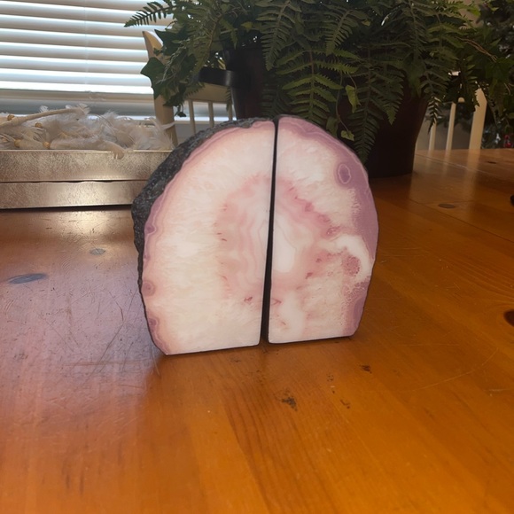 Hudson Finds Other - NWT Hudson Finds Pink/Purple Geode Bookends